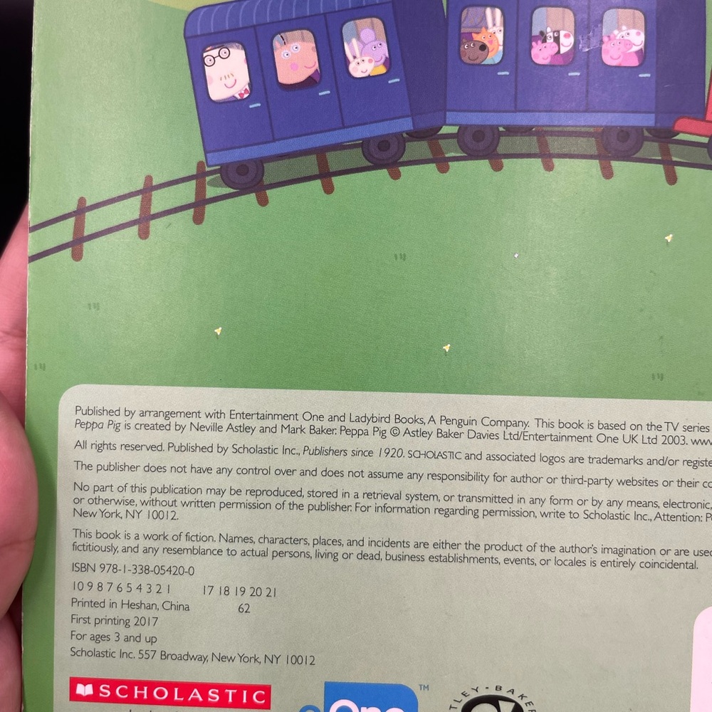 Peppa and the Big Train board book for children - Picture 5 of 5